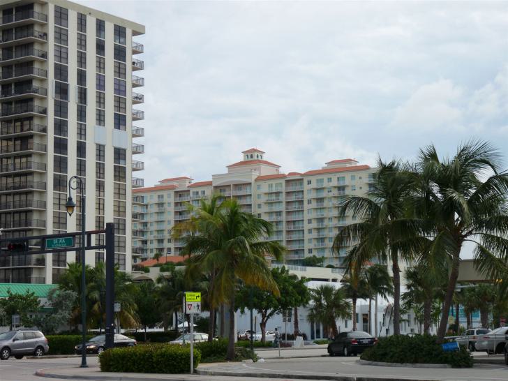 Entdecken Sie die besten Aktivitäten und Sehenswürdigkeiten in Fort Laudedale mit unseren hilfreichen Tipps für Ihren Besuch.